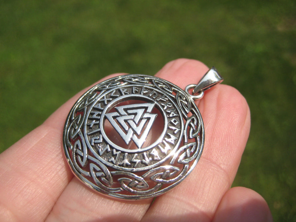 925 Silver Valknut Triquetra Triangle Norse Viking Germanic Runes  Pendant A2765
