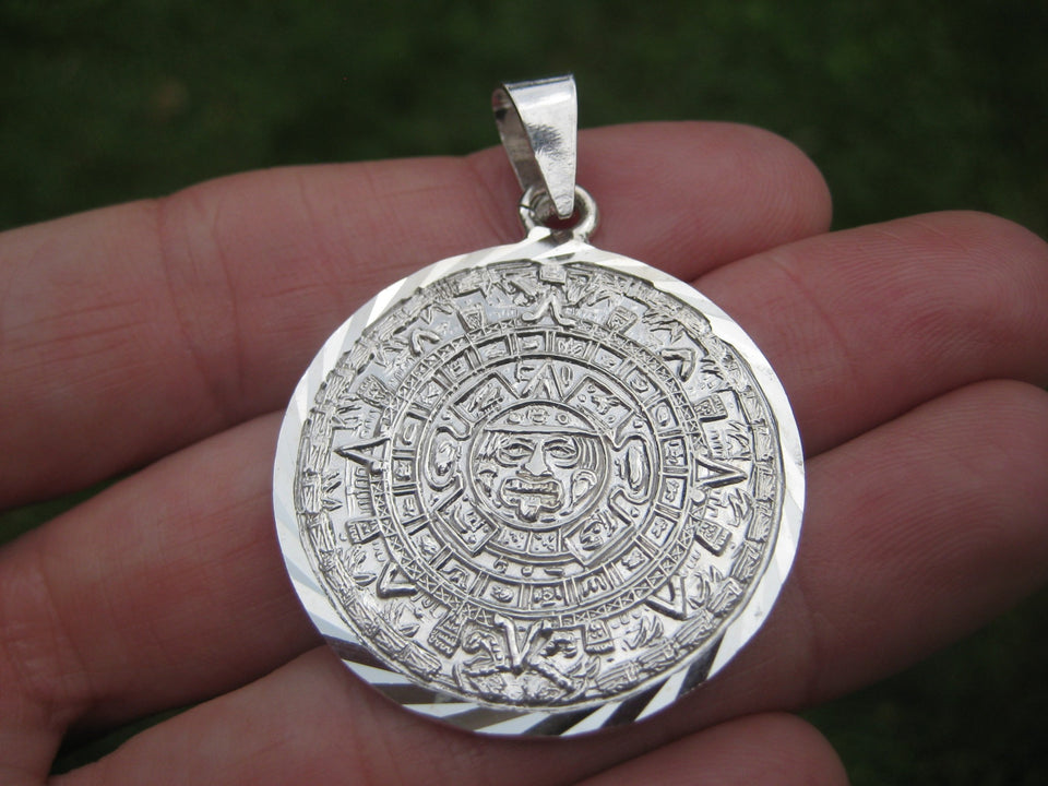 950 Silver Mayan Calendar Pendant Taxco Mexico A2749