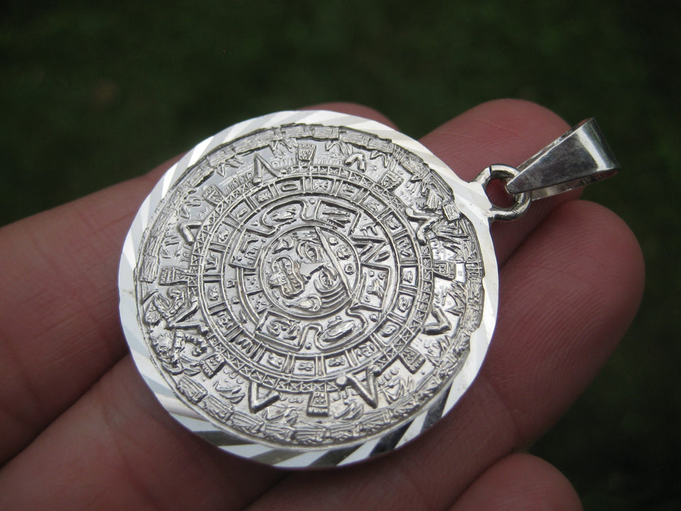 950 Silver Mayan Calendar Pendant Taxco Mexico A2749