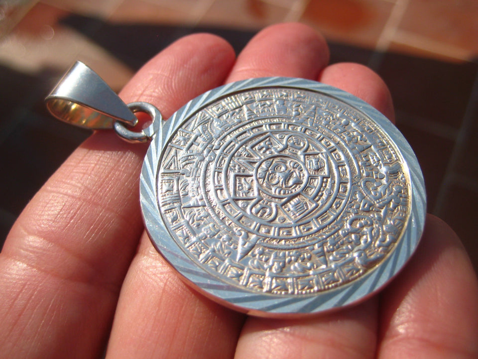 Large 925 Silver Mayan Calendar Pendant Necklace Taxco Mexico A9368