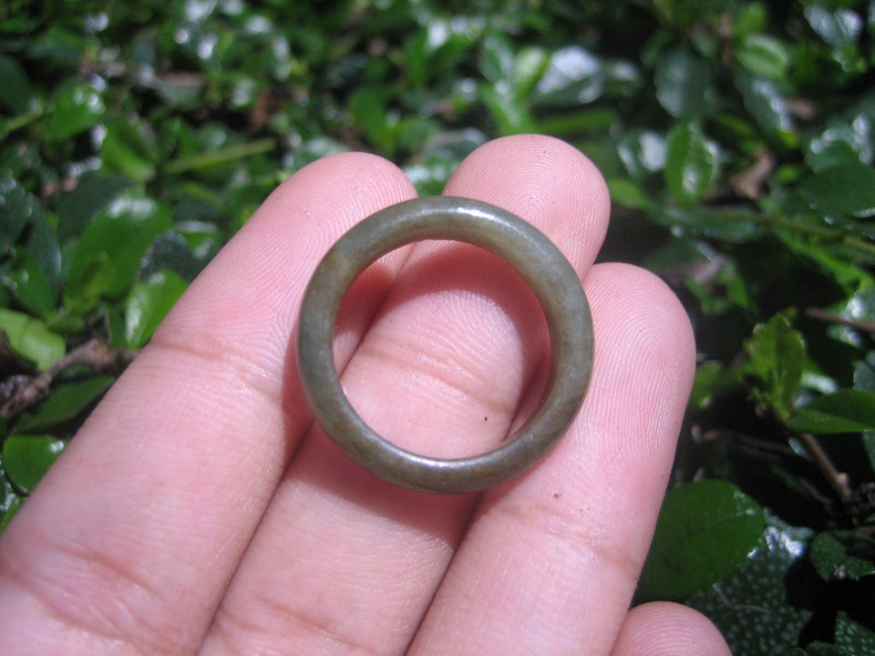 Natural Jadeite Jade ring Thailand jewelry stone mineral size  7 US   E 59112