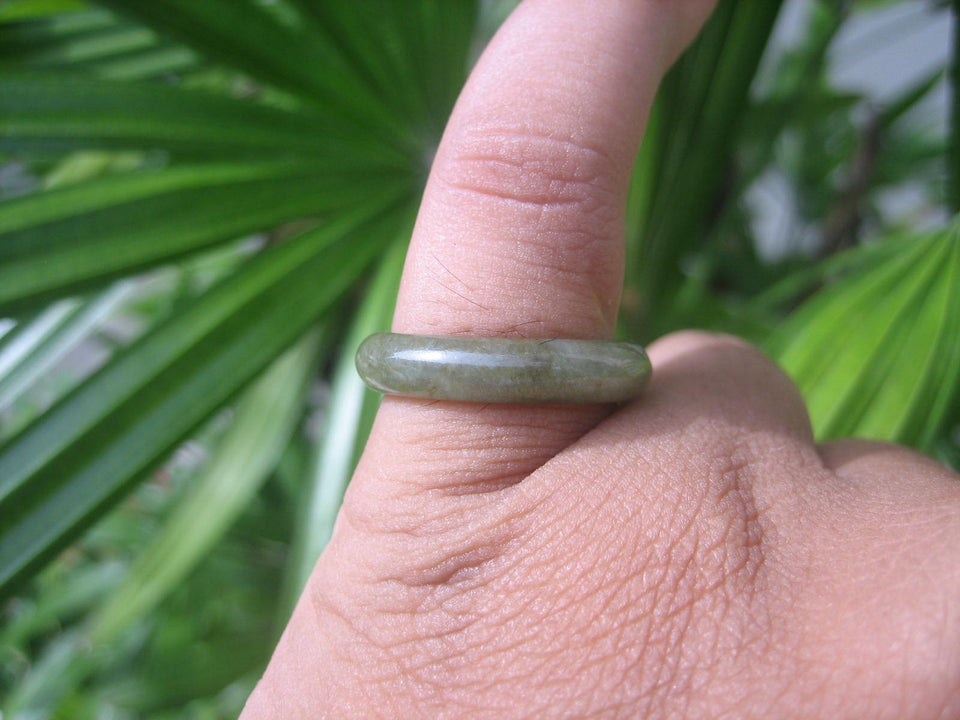 Natural Jadeite Jade ring Thailand jewelry stone mineral size  7 US   E 59131