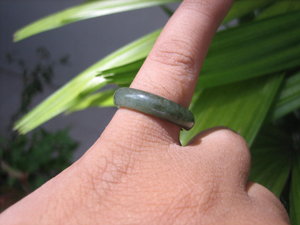 Natural Jadeite Jade ring Thailand jewelry stone mineral size  7 US   E 59185