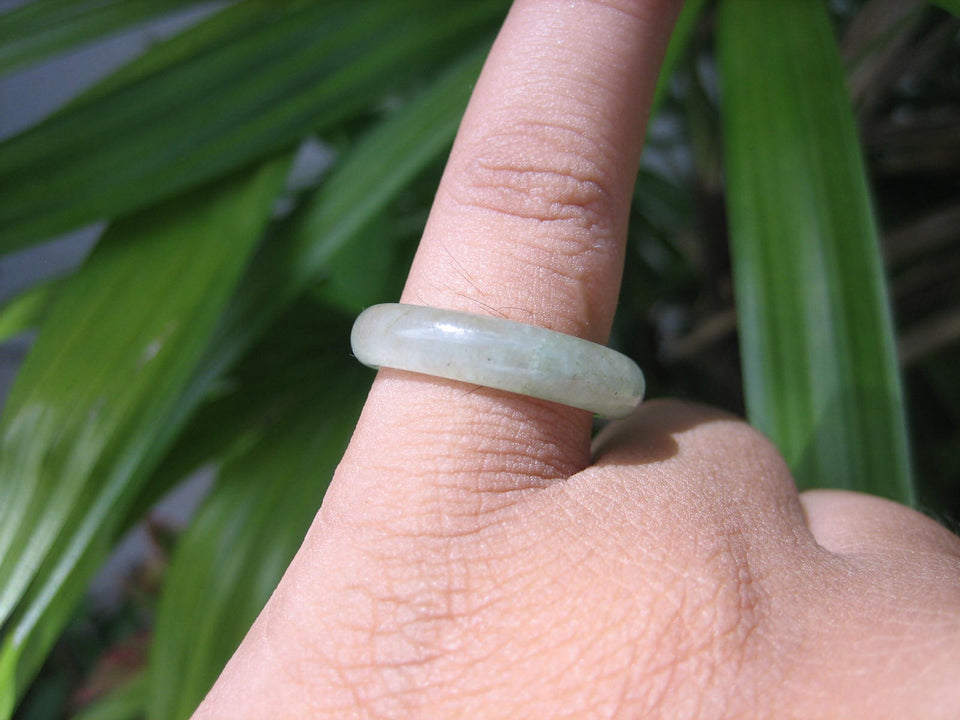 Natural Jadeite Jade ring Thailand jewelry stone mineral size  7 US   E 59182