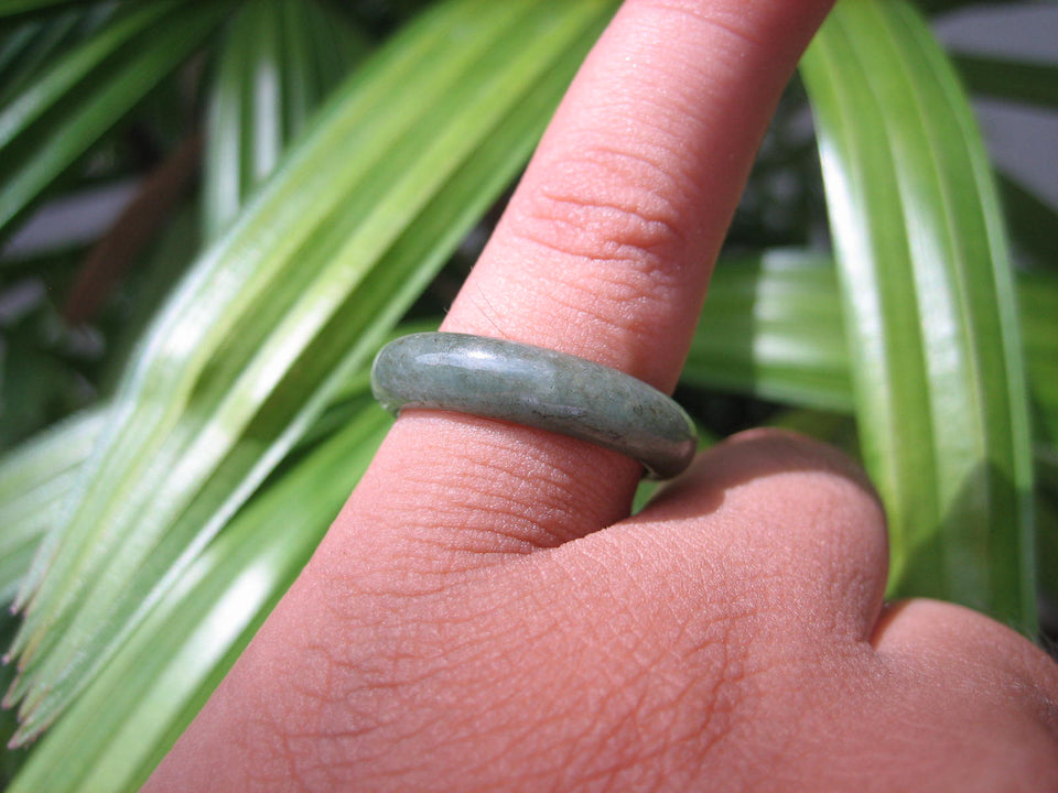 Natural Jadeite Jade ring Thailand jewelry stone mineral size  7 US   E 59180