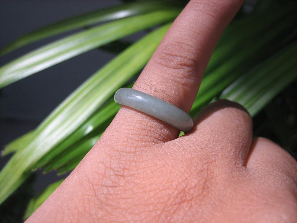 Natural Jadeite Jade ring Thailand jewelry stone mineral size  7 US   E 59190