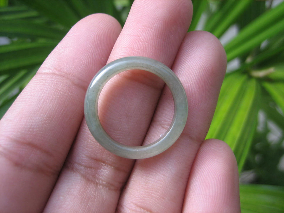 Natural Jadeite Jade ring Thailand jewelry stone mineral size  7 US   E 59196