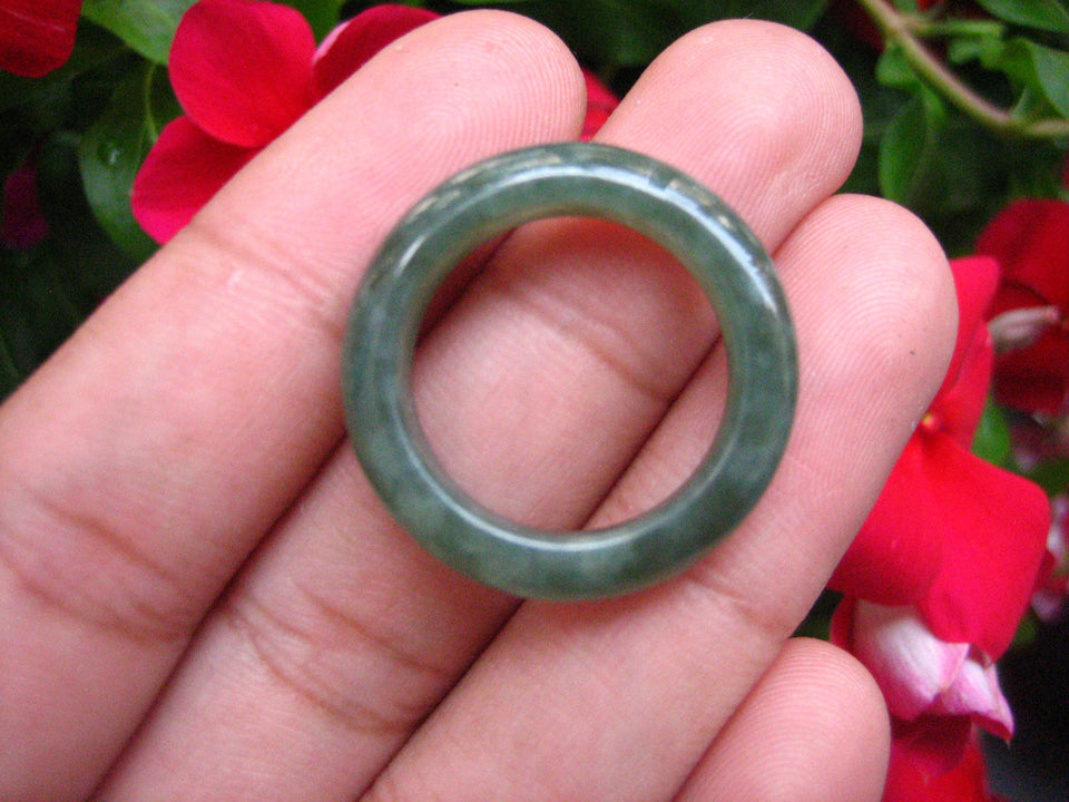 Natural Jadeite Jade ring Thailand jewelry stone mineral size  7.75 US  EB 087