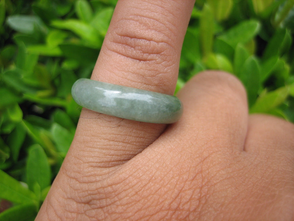 Natural Jadeite Jade ring Thailand jewelry stone mineral size  7 US  EB 032