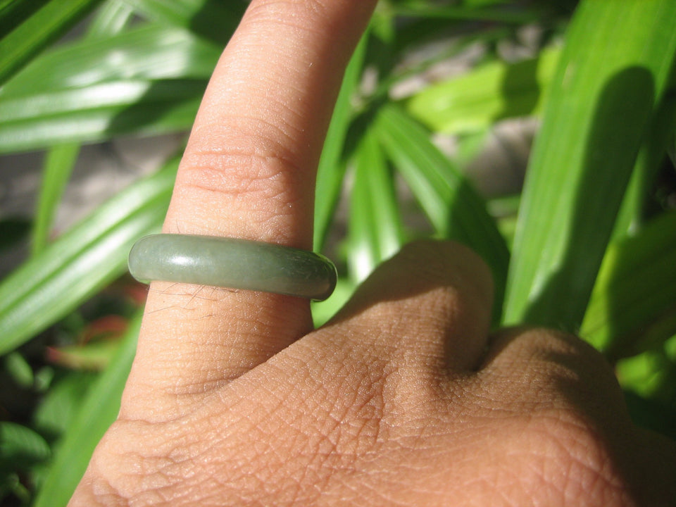 Natural Jadeite Jade ring Thailand jewelry stone mineral size 7 US  EA 095