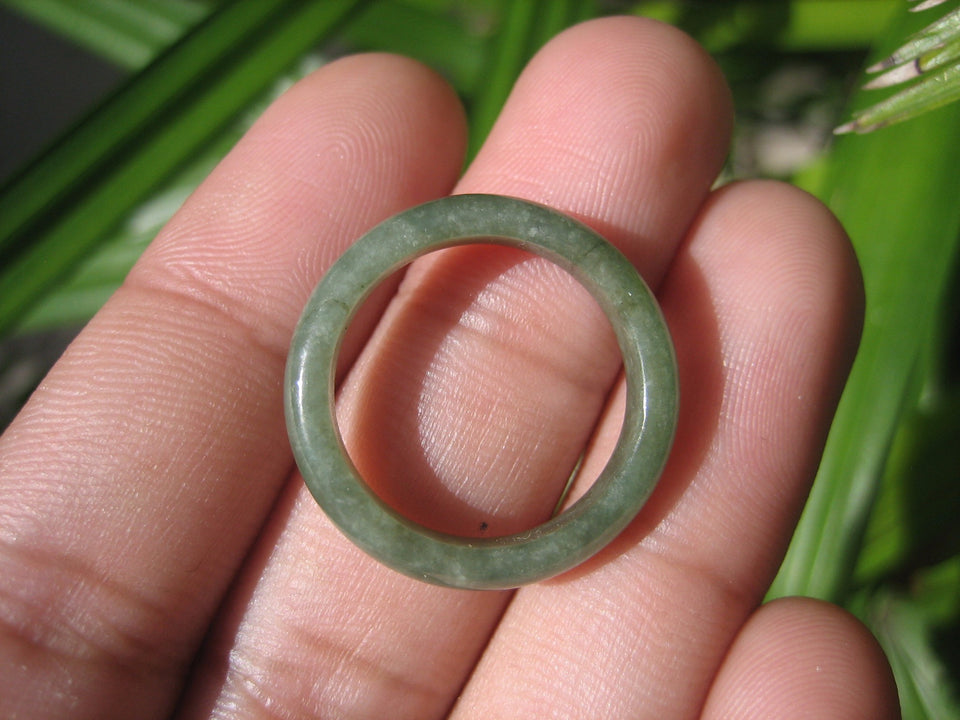 Natural Jadeite Jade ring Thailand jewelry stone mineral size 7 US  EA 094