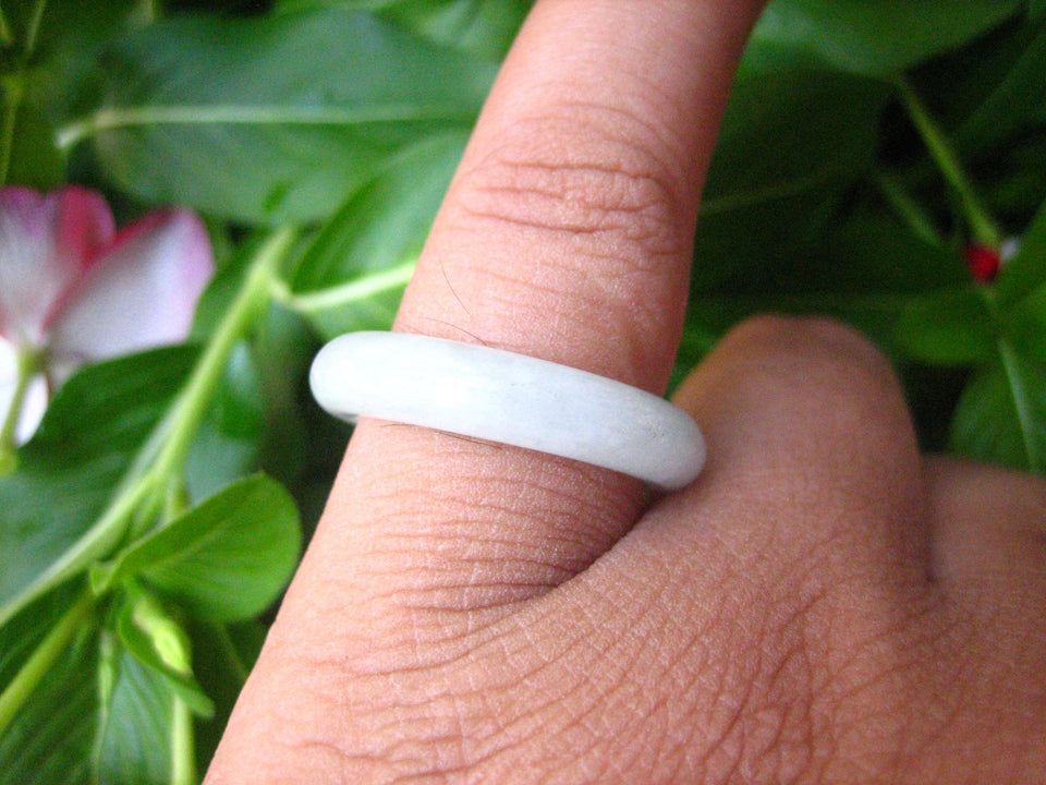 Natural Jadeite Jade ring Thailand jewelry stone mineral size  7 US  EB 102