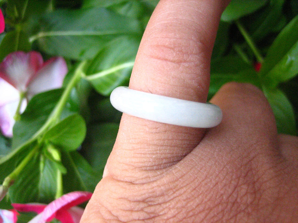 Natural Jadeite Jade ring Thailand jewelry stone mineral size  7 US  EB 102