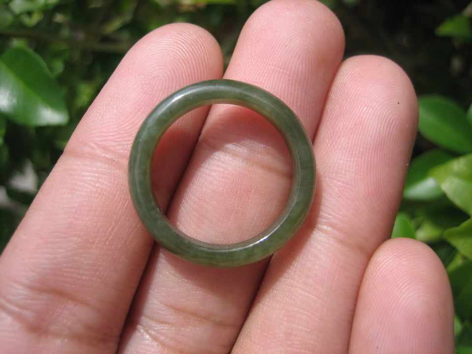 Natural Jadeite Jade ring Thailand jewelry stone mineral size  7.25 US  EB 043