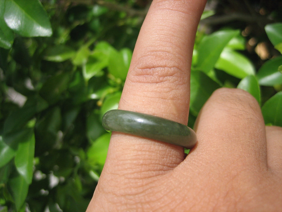 Natural Jadeite Jade ring Thailand jewelry stone mineral size  7.25 US  EB 043