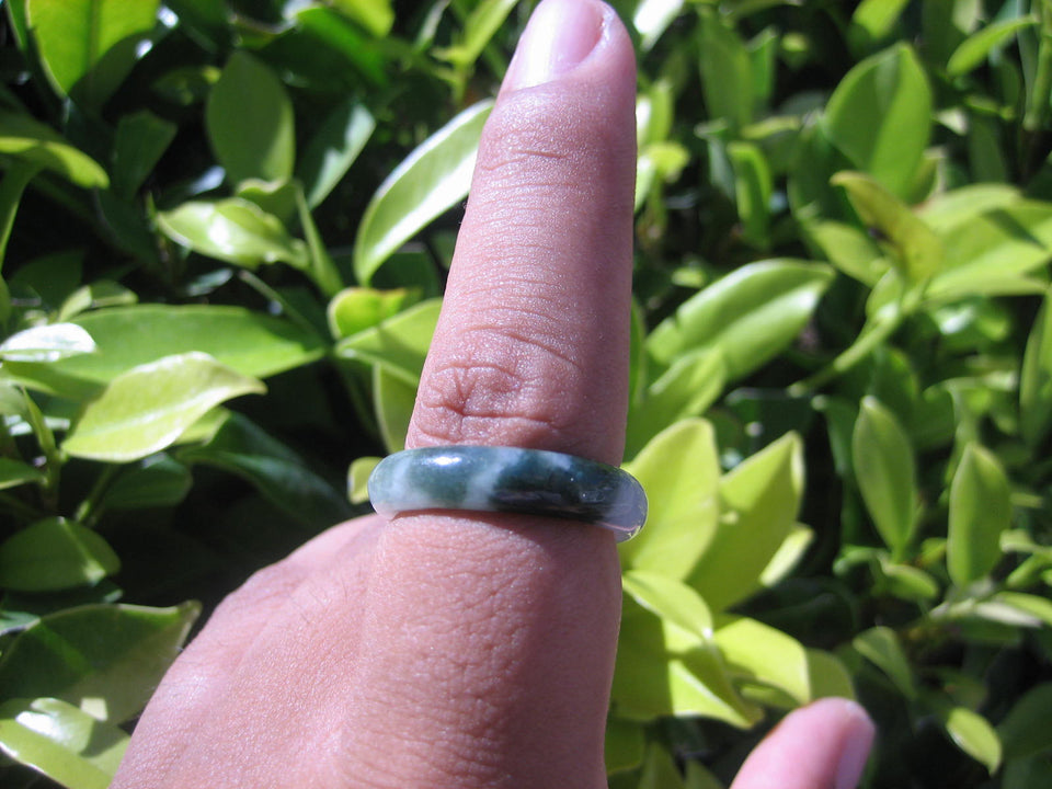 Natural Jadeite Jade ring Thailand jewelry stone mineral size 7 US   E 5945