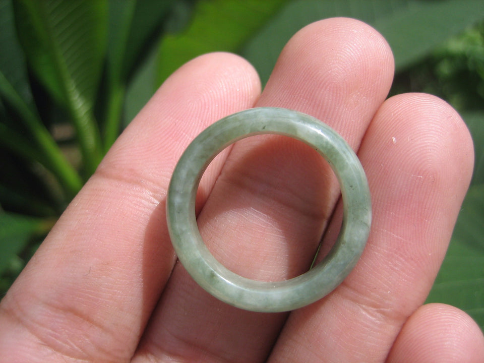 Natural Jadeite Jade ring Thailand jewelry stone mineral size 7 US  EA 077