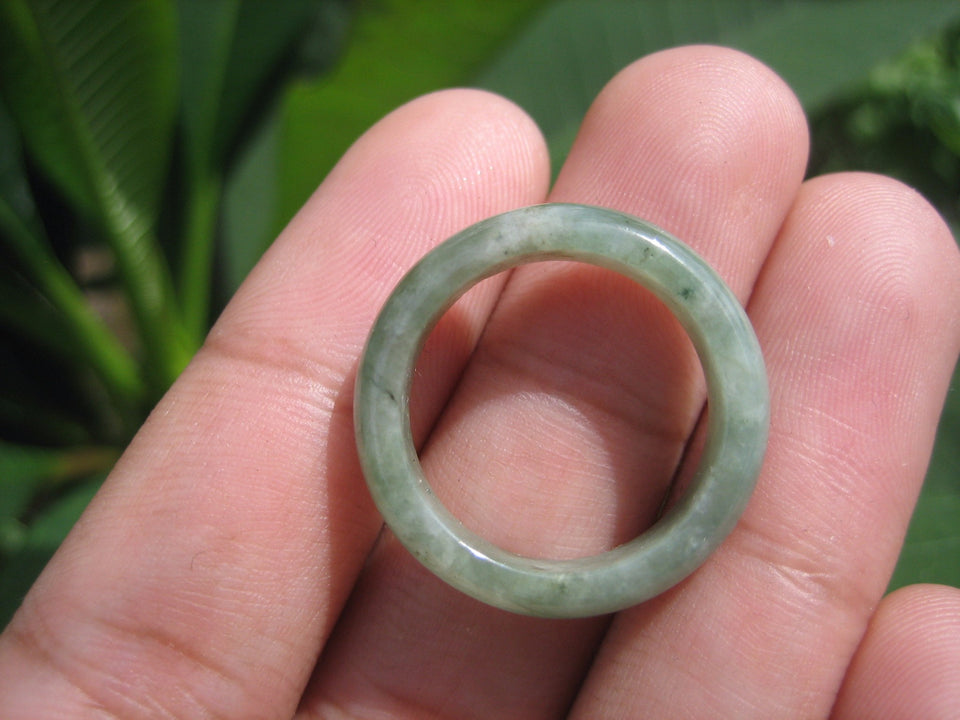 Natural Jadeite Jade ring Thailand jewelry stone mineral size 7 US  EA 077