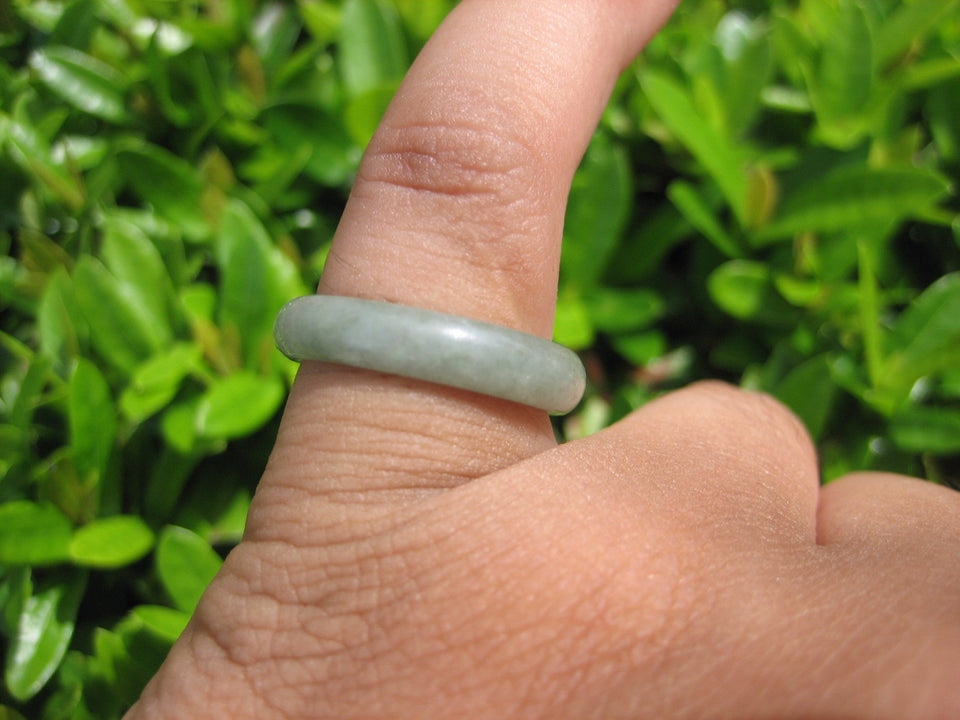 Natural Jadeite Jade ring Thailand jewelry stone mineral size 7 US  EA 080