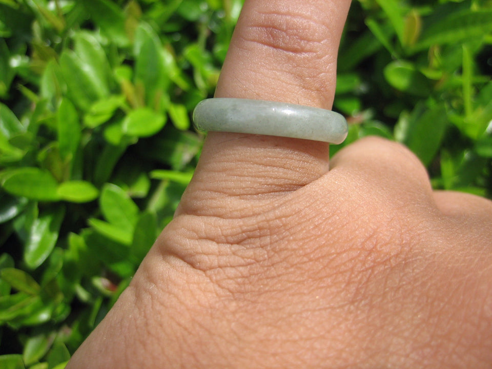 Natural Jadeite Jade ring Thailand jewelry stone mineral size 7 US  EA 080