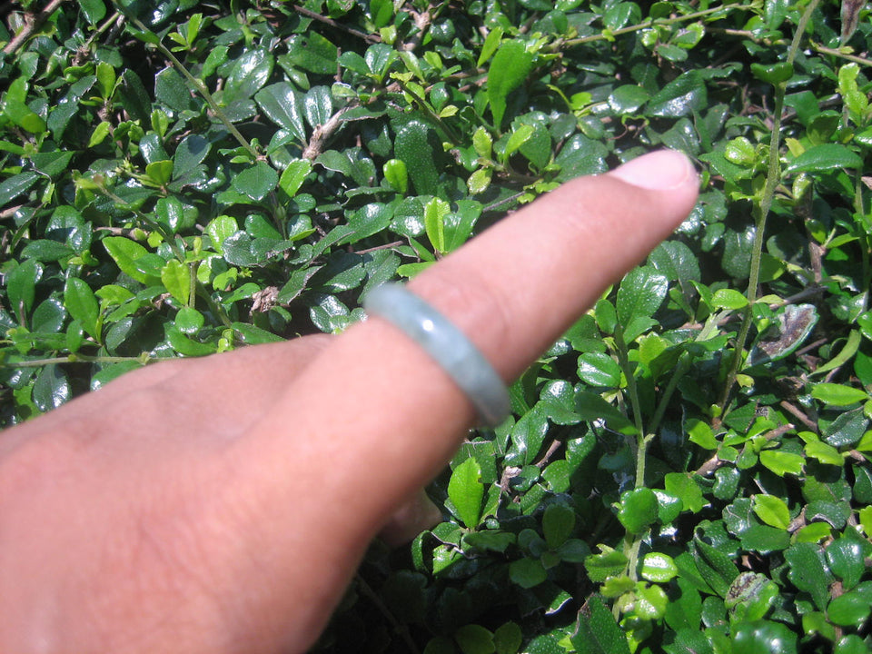 Natural Jadeite Jade ring Thailand jewelry stone mineral size 7 US   E 5968