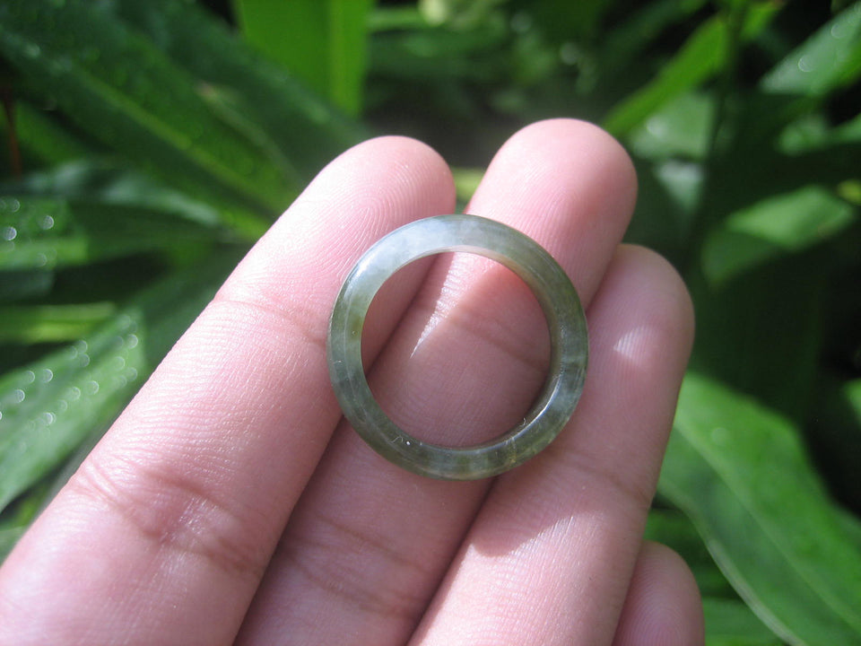 Natural Jadeite Jade ring Thailand jewelry stone mineral size 7 US   E 5986