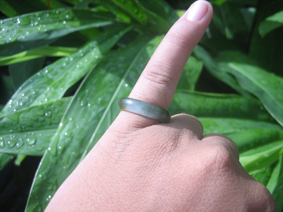 Natural Jadeite Jade ring Thailand jewelry stone mineral size 7 US   E 5986