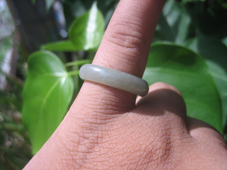 Natural Jadeite Jade ring Thailand jewelry stone mineral size 7 US   E 5983