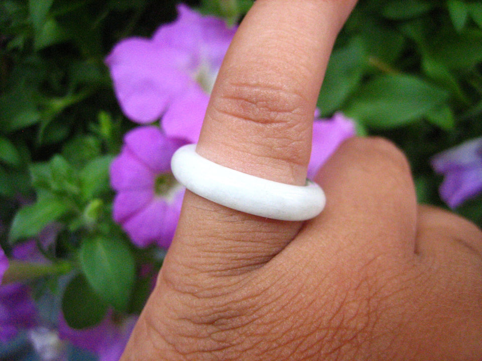 Natural Jadeite Jade ring Thailand jewelry stone mineral size  7.25 US  EB 089