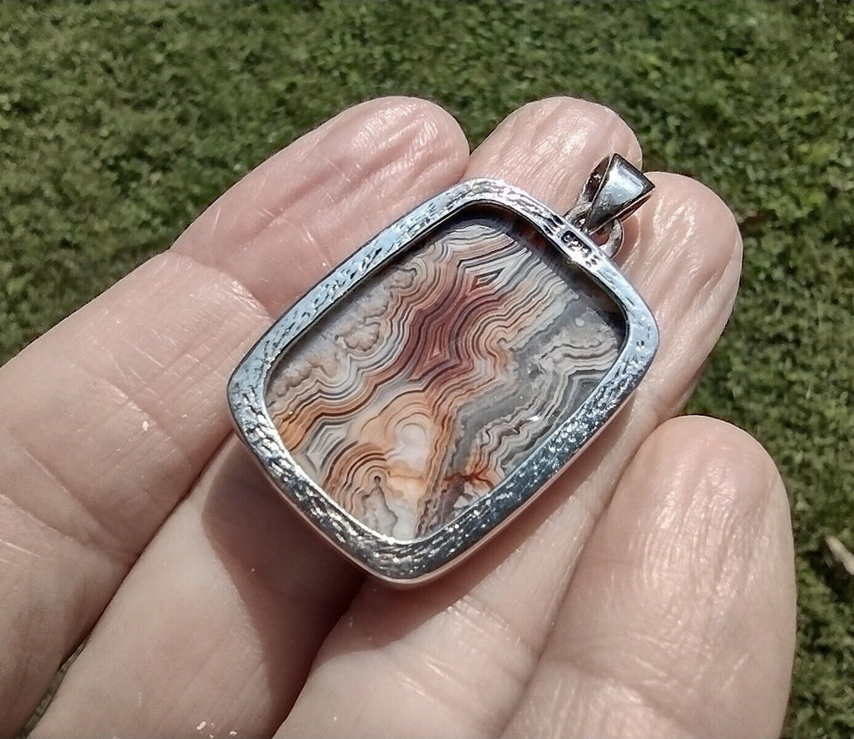 925 Sterling Silver Crazy Lace Agate Pendant Necklace CH7193