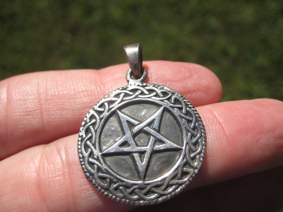 925 Silver Inverted Pentagram Pentacle Pendant  A2776