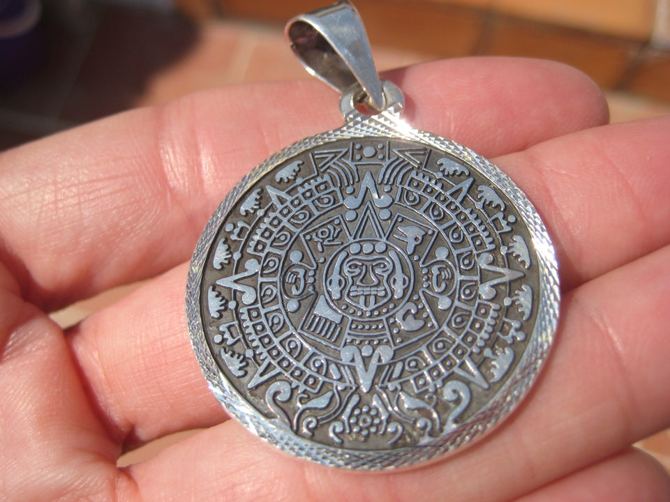 925 Silver Mayan Calendar Pendant Necklace Taxco Mexico A28648