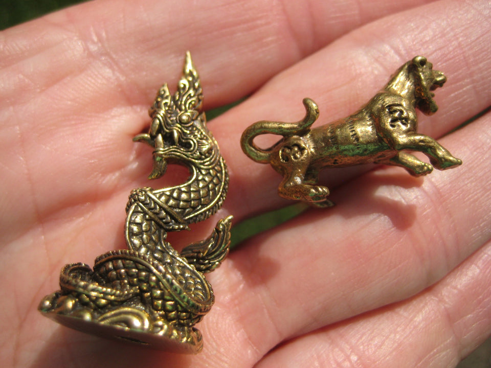 Lucky Set of 2 Brass Metal Thailand Amulet Statues Tiger Dragon Snake CH377