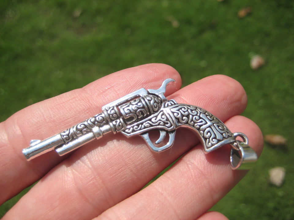 925 Fancy Silver Gun Revolver Pendant Pentacle necklace jewelry Art A20