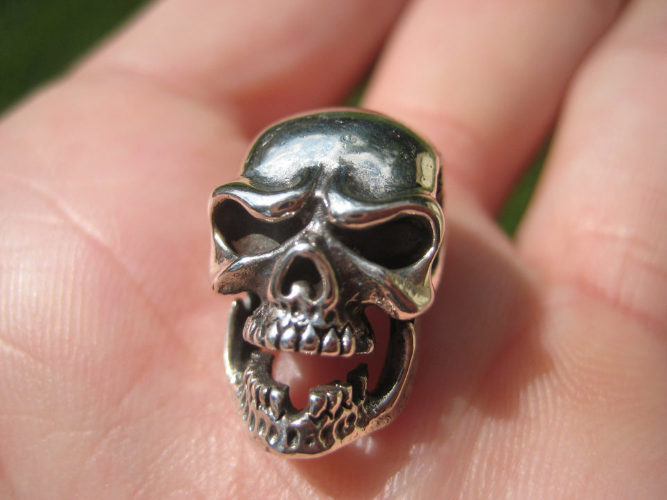 925 Silver Skull Missing Tooth Pendant Necklace A2842