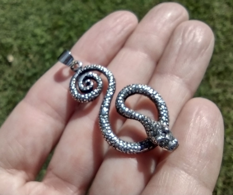 925 Sterling Silver Snake Pendant Necklace