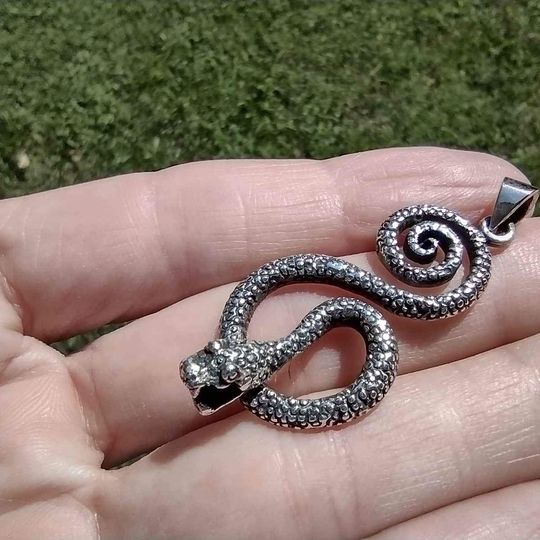 925 Sterling Silver Snake Pendant Necklace